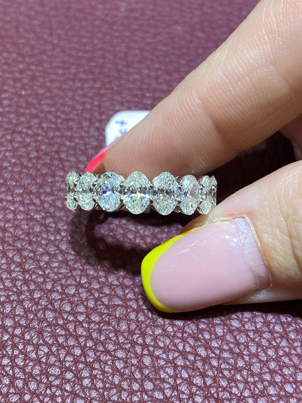 How Much Should You Spend on an Engagement Ring in NYC?