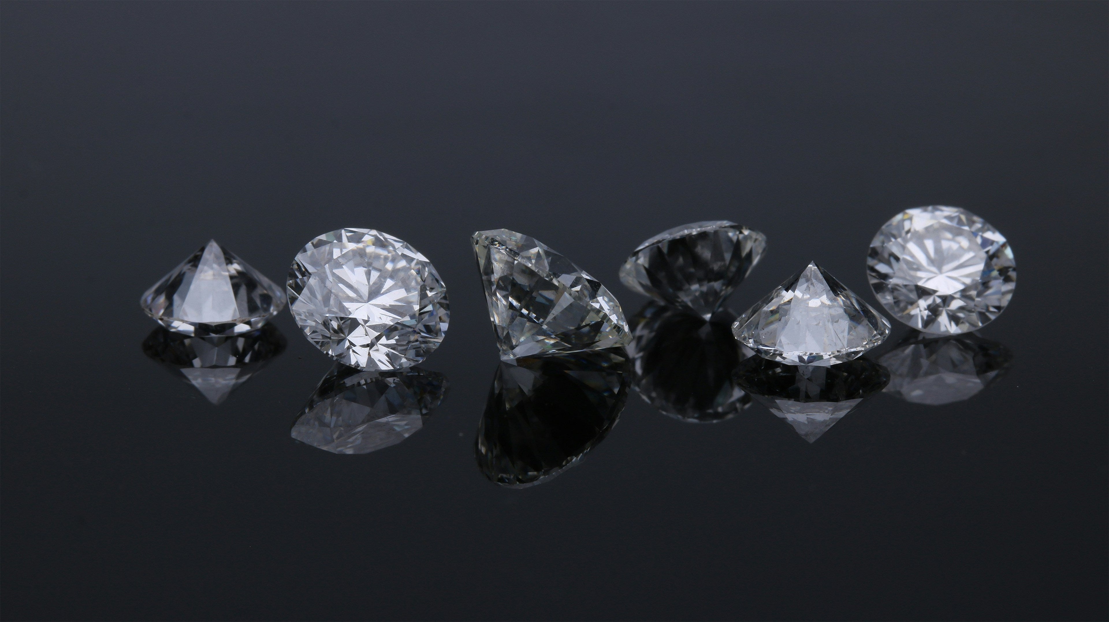 How Can You Tell if a Diamond Tennis Necklace Is Real?