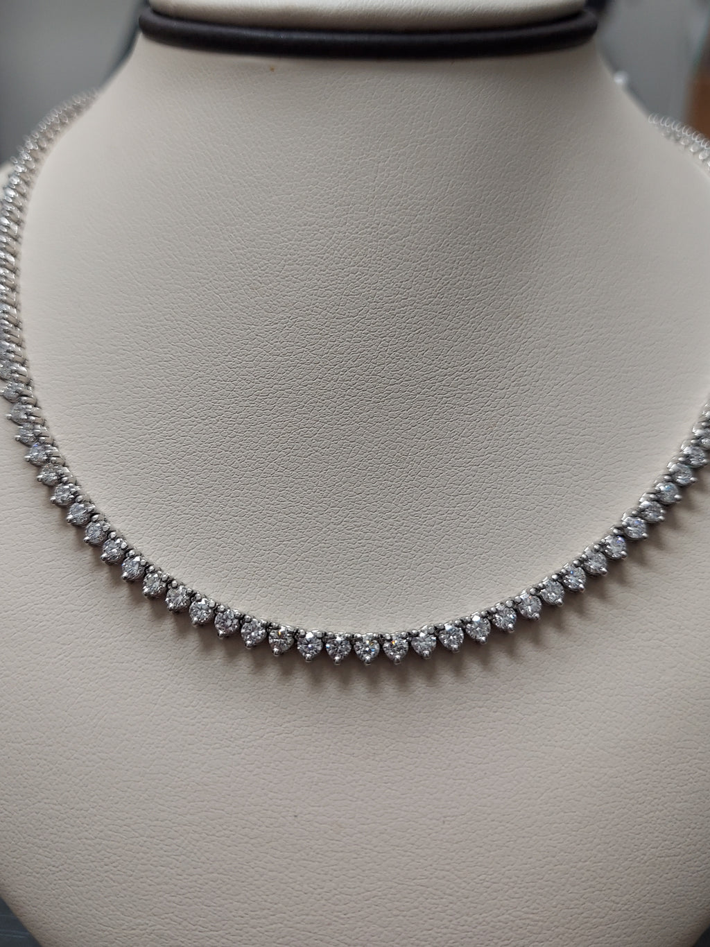8.80 Carat 3 Prong Diamond Tennis Necklace