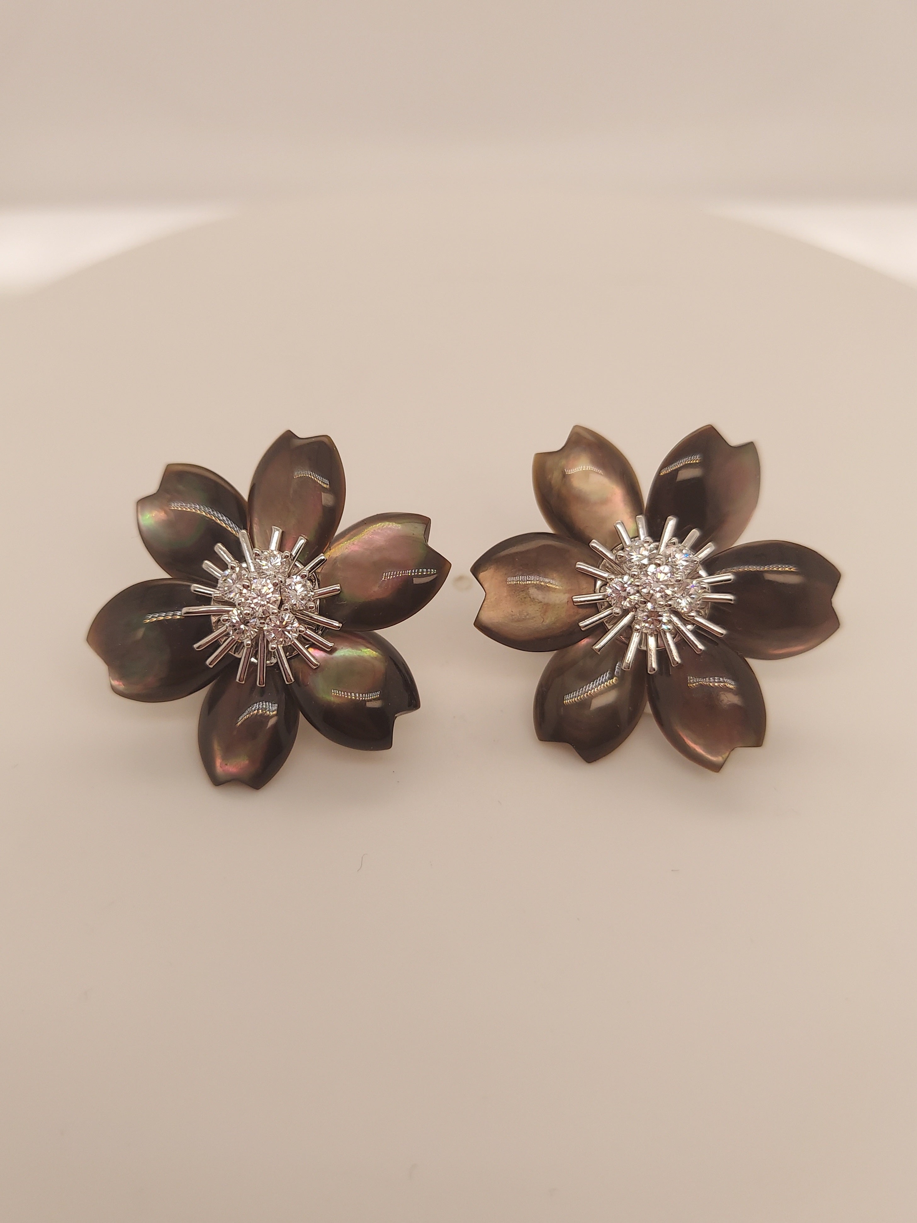 Van Cleef & Arpels Clip On Earrings