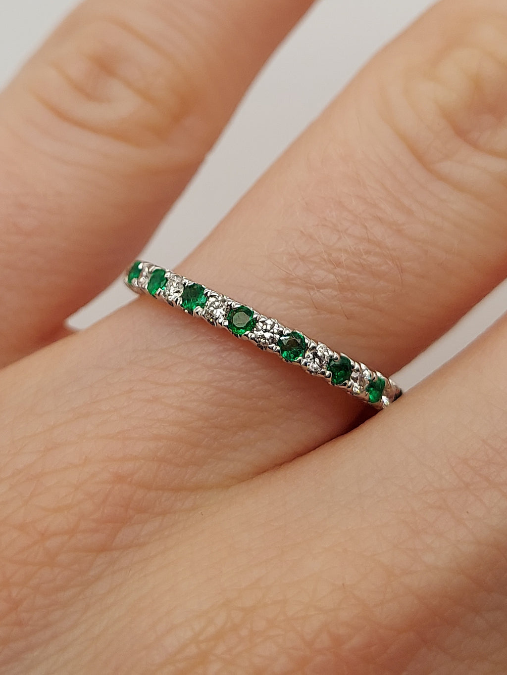 Green Emerald & Diamond Alternating Stackable Band