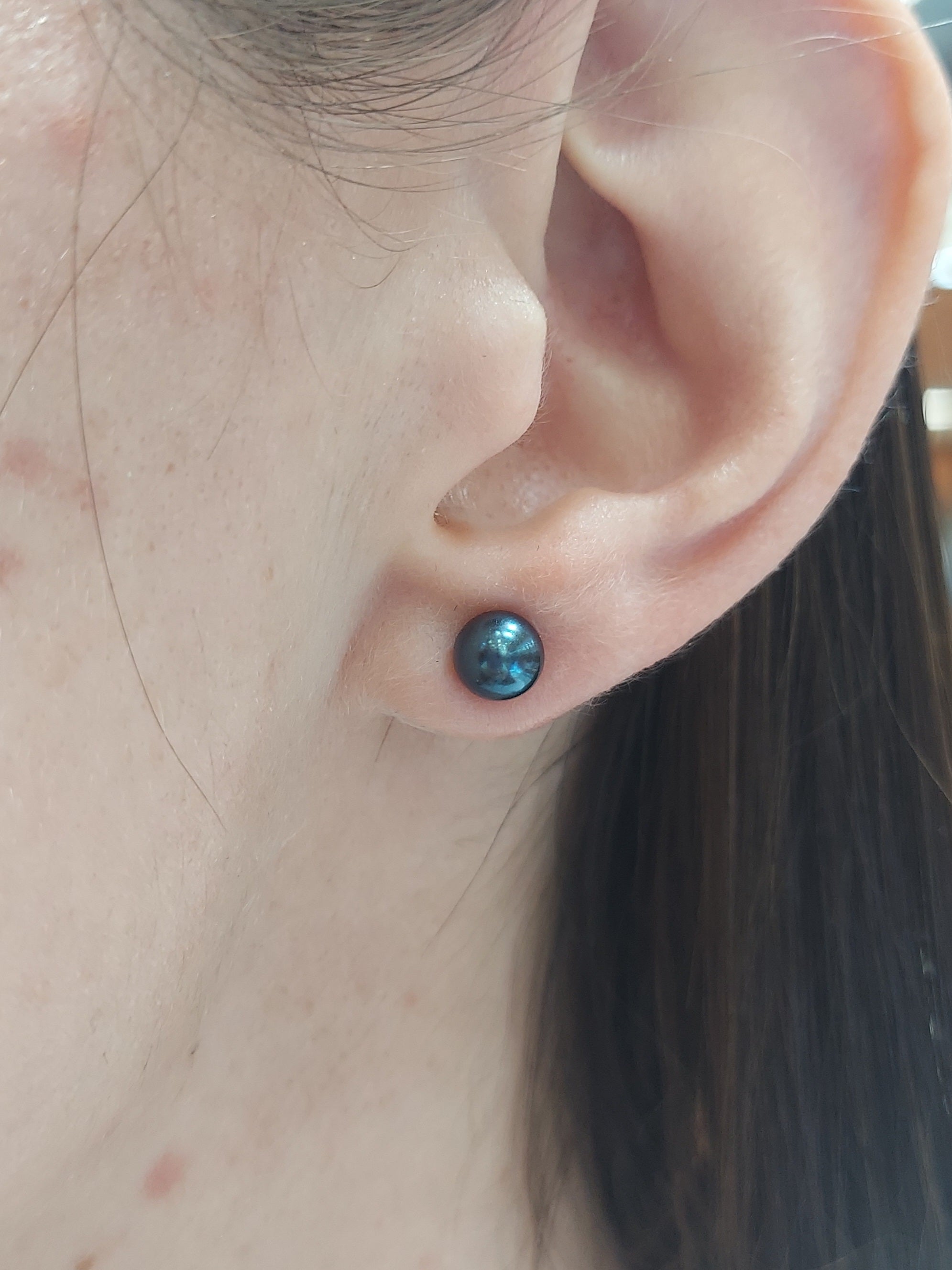 Black Pearl Diamond Stud Earrings