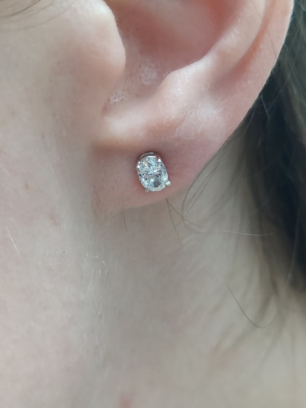 Oval Cut Diamond Stud Earrings