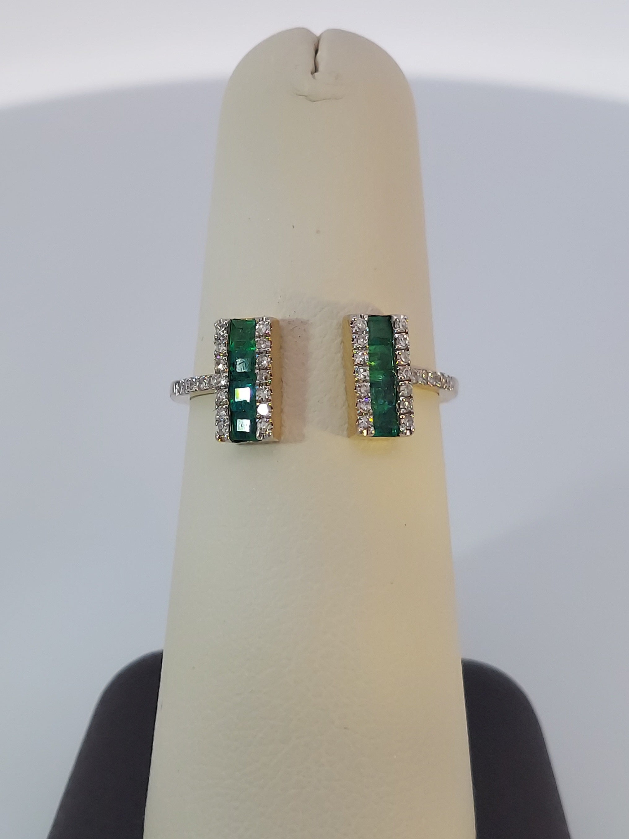 Green Emerald Ring Set