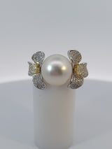 Acoya Pearl & Diamonds Fashion Ring