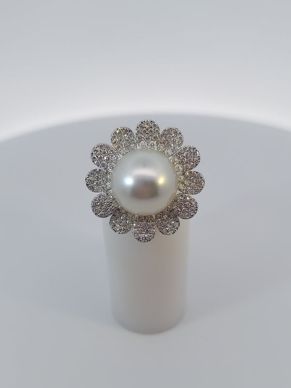 Acoya Pearl & Diamonds Flower Ring