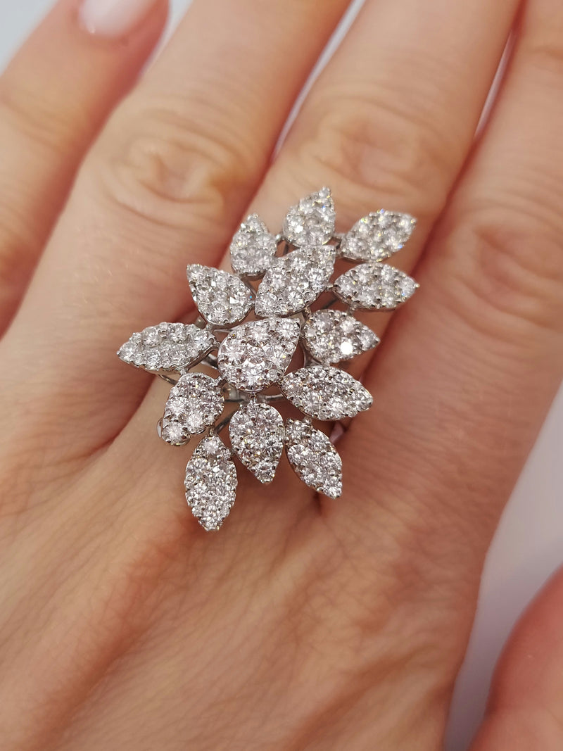 Diamond Flower Leaves Fashion Ring