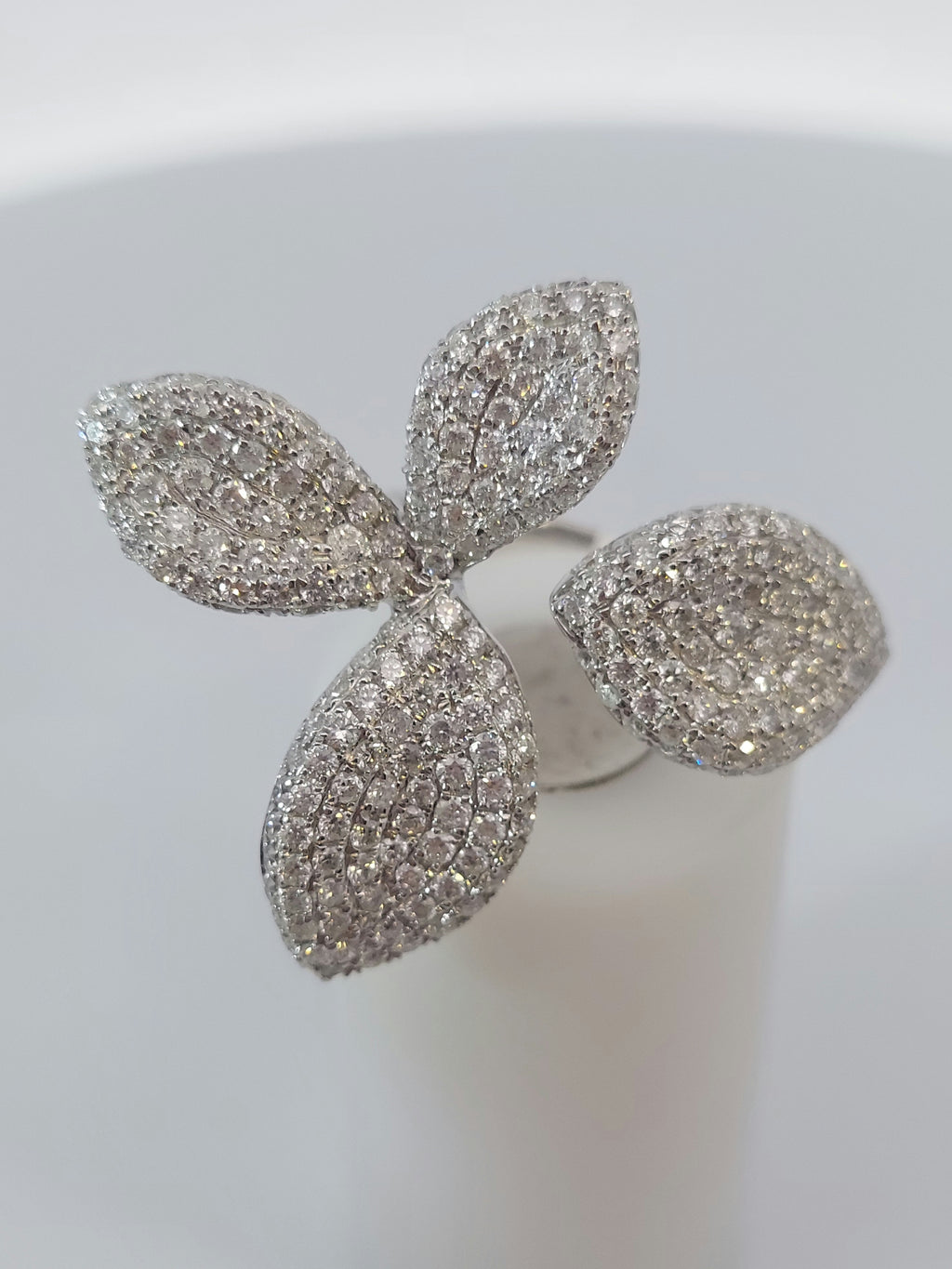 Full Pave Diamond Flower Ring