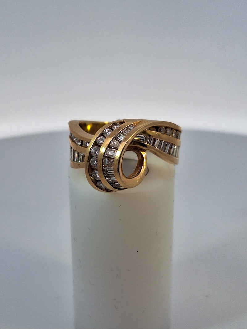 Chanel Set Round & Baguette Diamond Vintage Bow Ring