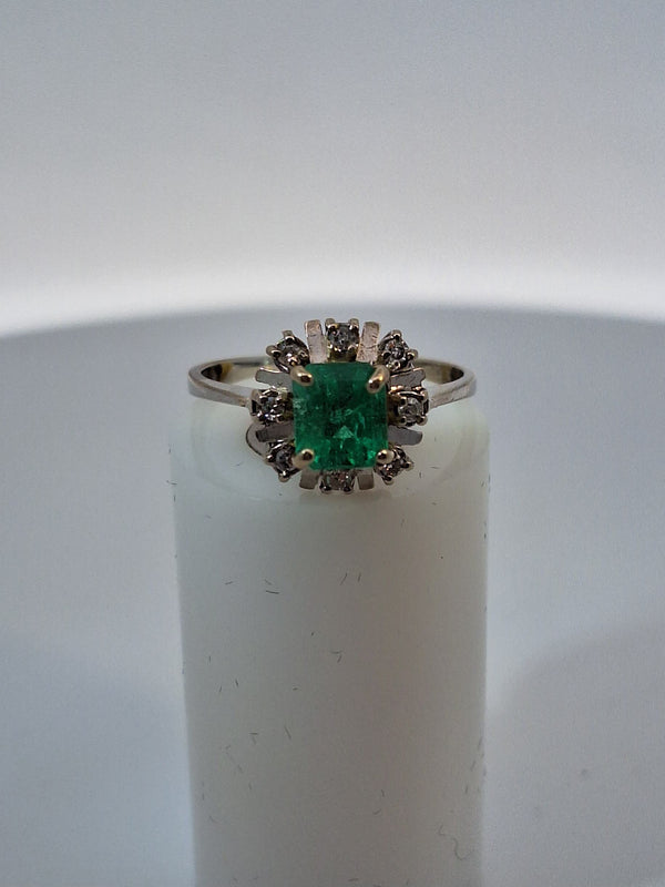 Green Emerald & Diamond Vintage Ring