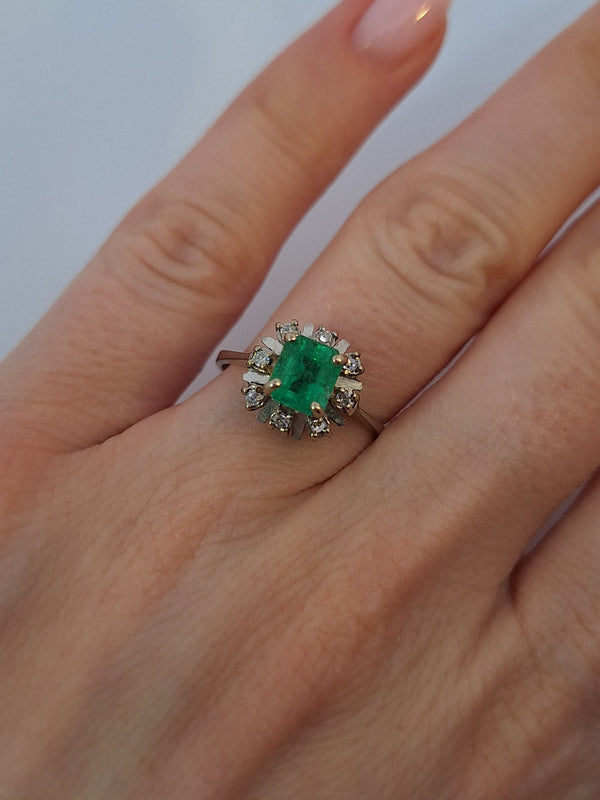 Green Emerald & Diamond Vintage Ring