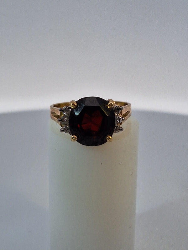 Ruby & Diamond Ring