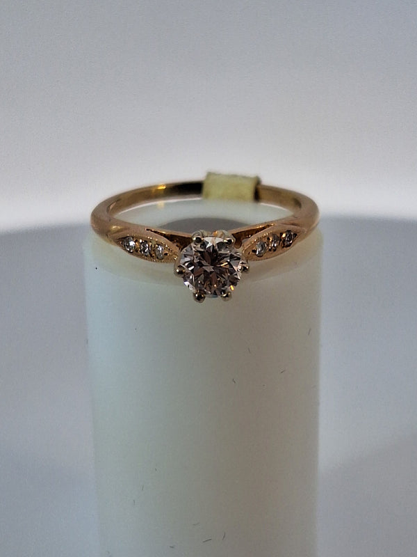 Diamond Vintage Engagement Ring