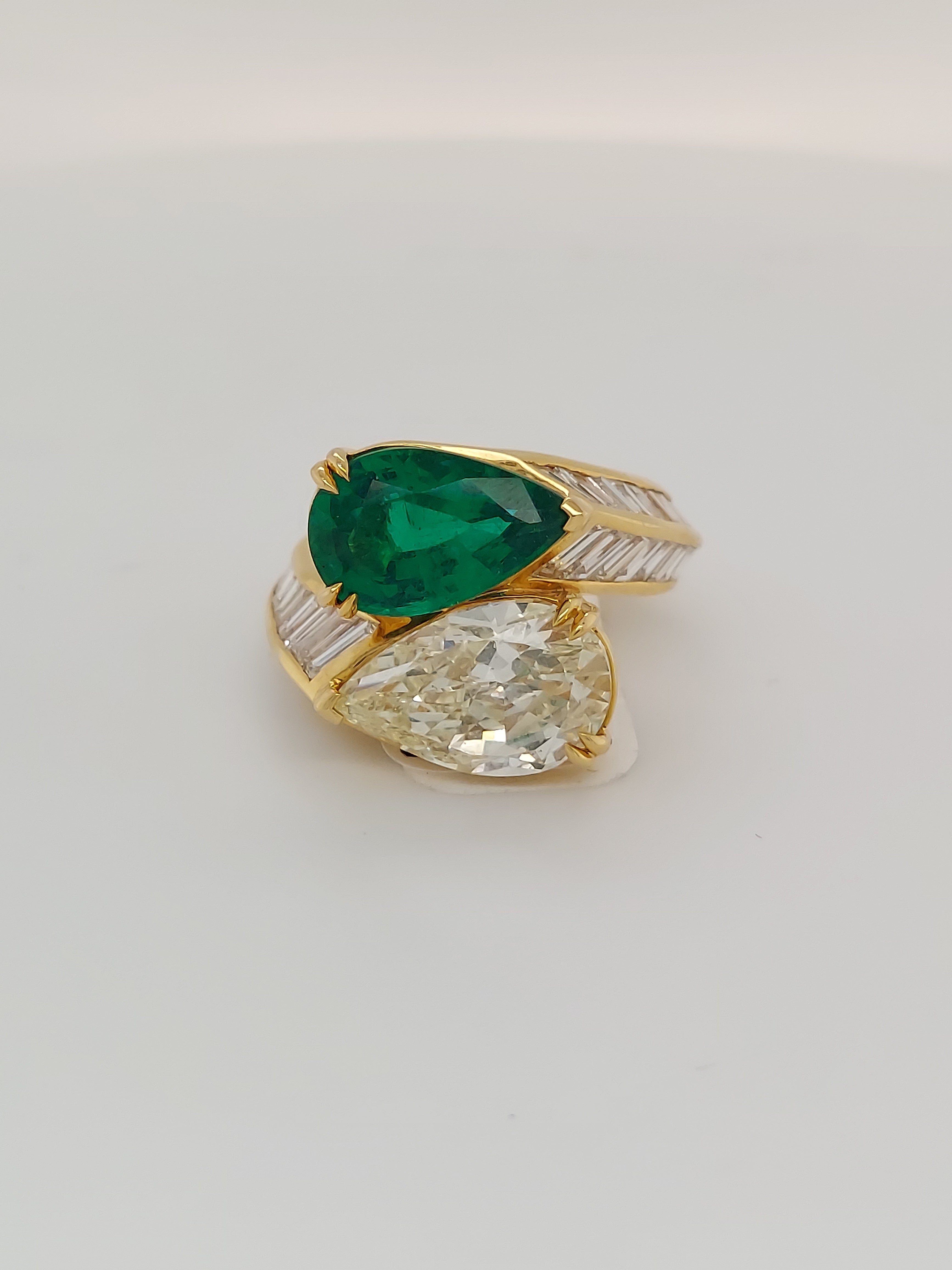Pear Shaped Green Emerald & Yellow Diamond Ring