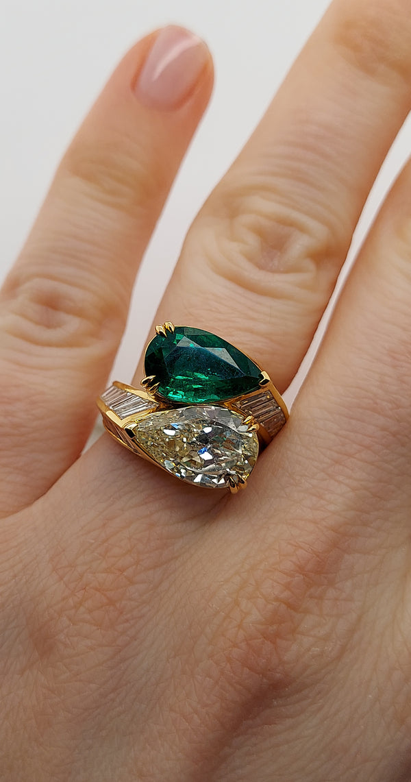 Pear Shaped Green Emerald & Yellow Diamond Ring