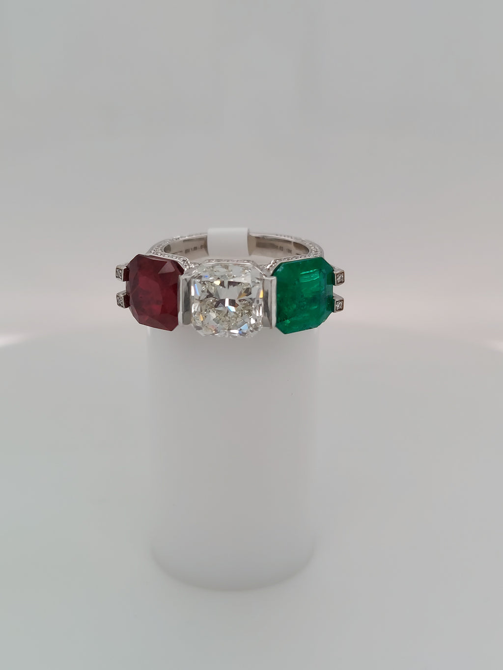 Ruby & Emerald & Diamond Ring