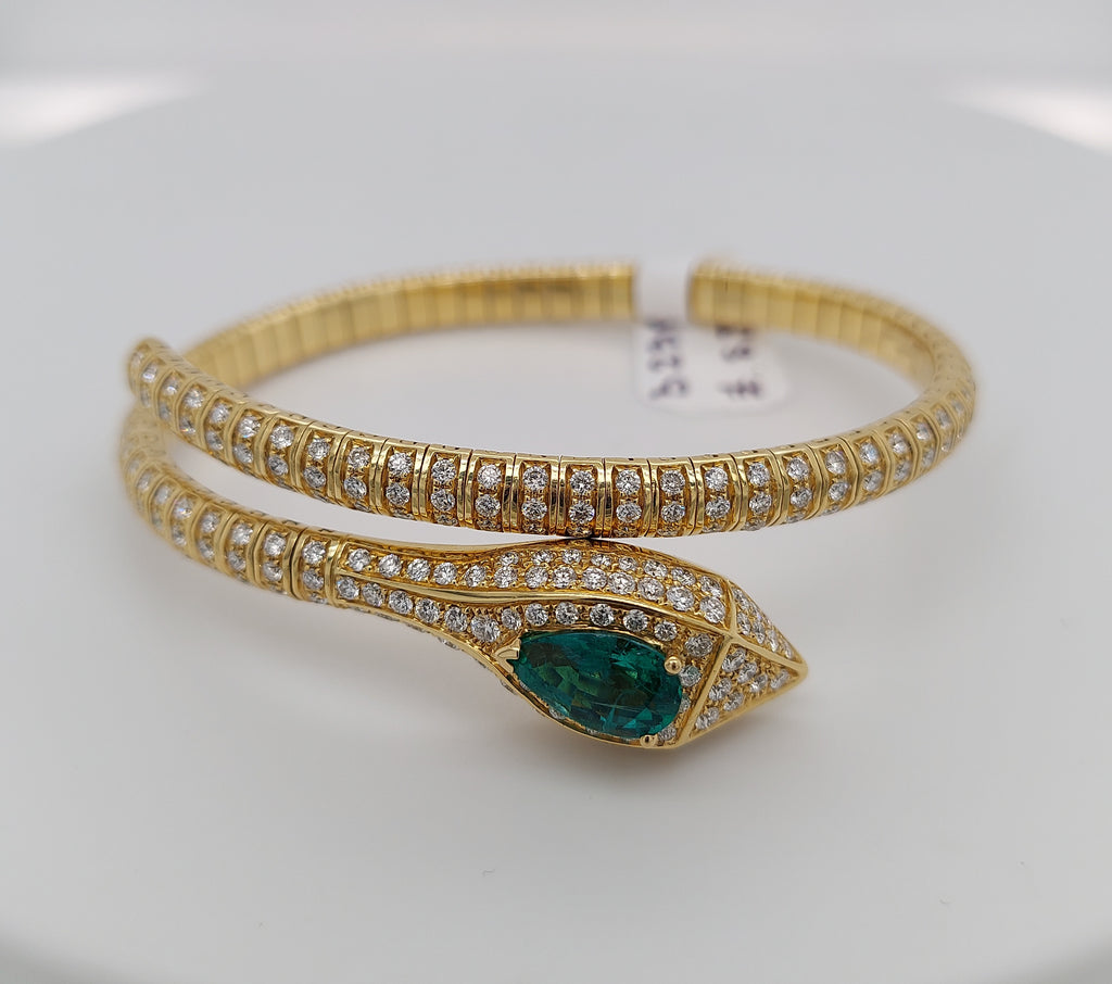1.64 Carat Emerald & 2.86 Carat Diamond Bangle Bracelet
