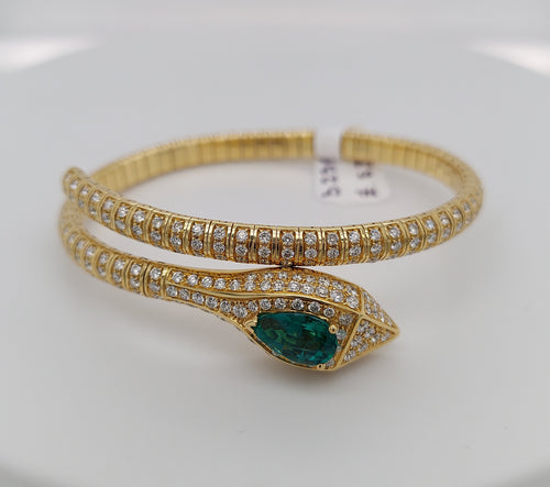 1.64 Carat Emerald & 2.86 Carat Diamond Bangle Bracelet