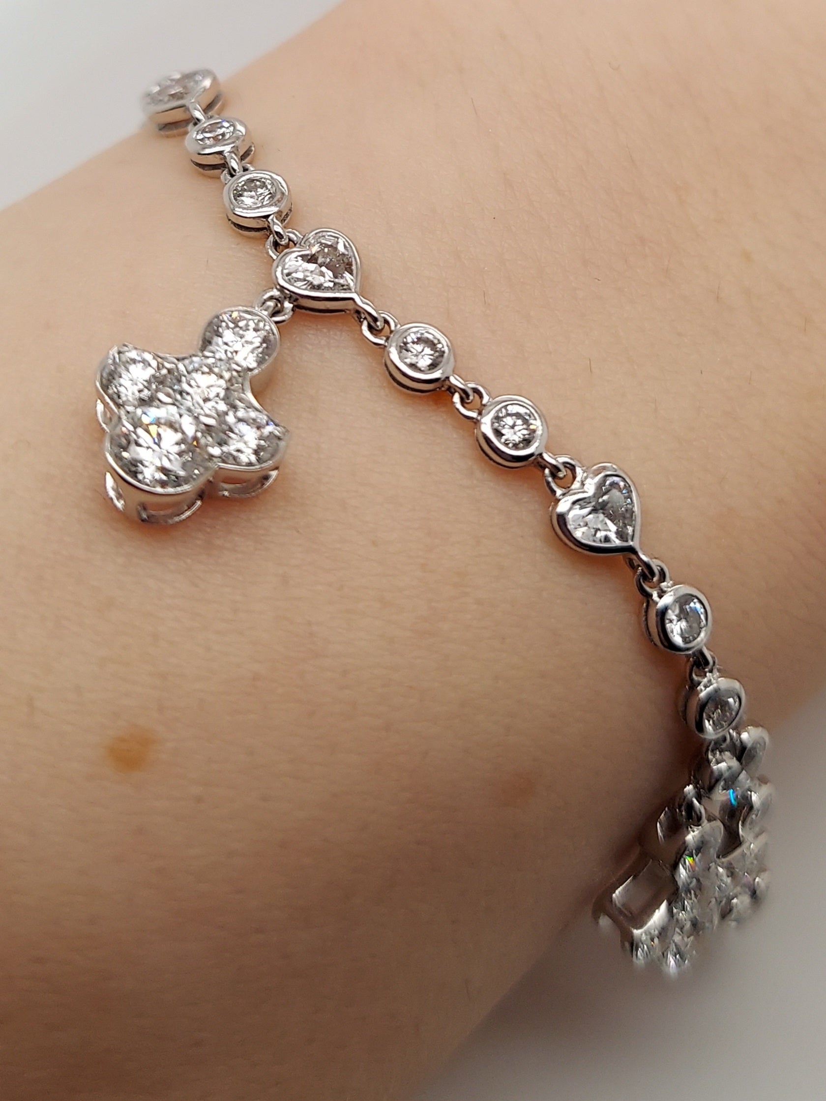 Graff 6.70 Carat Diamond Bracelet