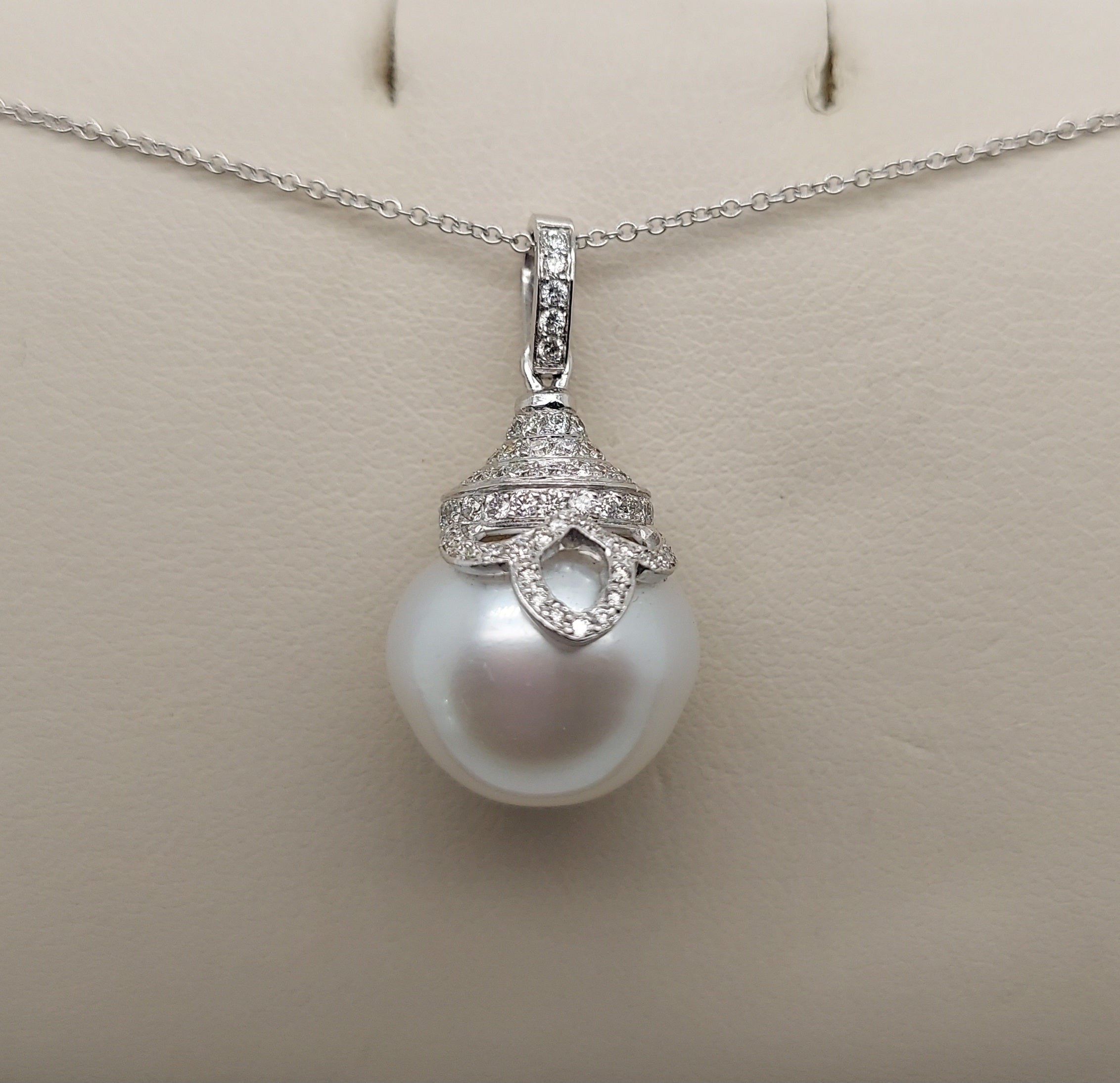 Pearl & Diamonds Pendant