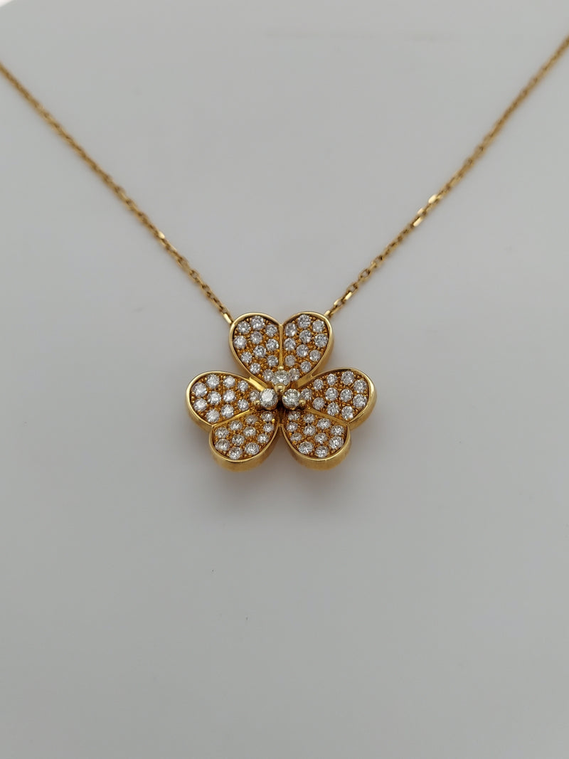 0.90 Carat Clover Flower Pendant