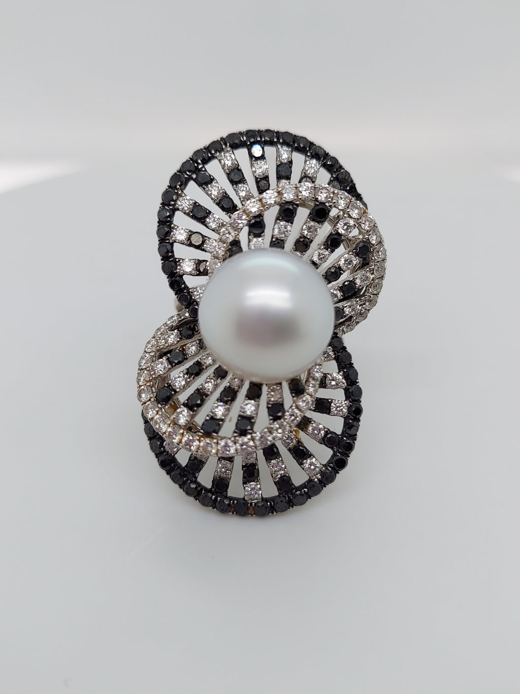 Black Diamonds & Pearl Fashion Flower Ring