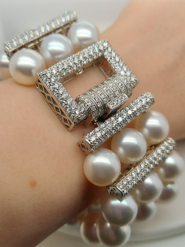 Acoya Pearls & Diamonds Bracelet